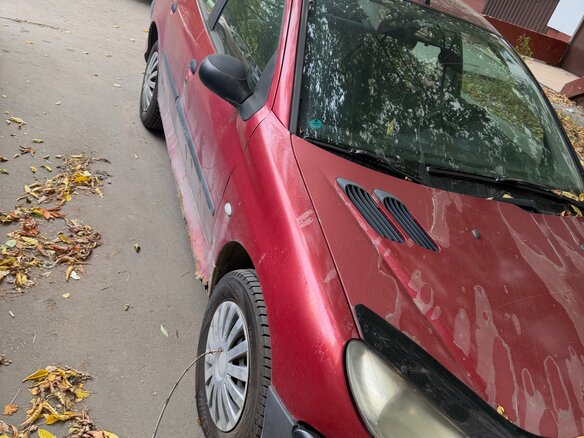 2008 Peugeot 206, красный, 110000 рублей