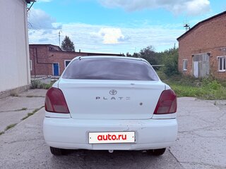 2002 Toyota Platz, белый, 209000 рублей, вид 3