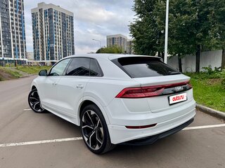 2019 Audi Q8 45 TDI I (4M), белый, 5535000 рублей, вид 3