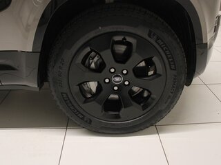 2025 Land Rover Defender 90 II, серый, 14900000 рублей, вид 5
