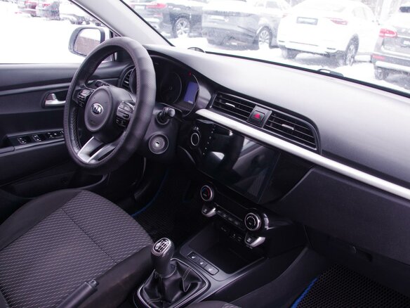 2019 Kia Rio IV, белый - вид 15