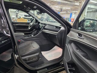 2026 Jeep Grand Cherokee V (WL) Рестайлинг, чёрный, 10700000 рублей, вид 3