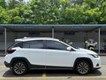 2022 Toyota Yaris L X XP150 Рестайлинг, белый - вид 3