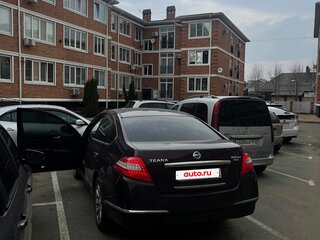 2010 Nissan Teana II (J32), пурпурный, 700000 рублей, вид 5