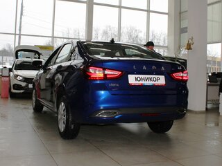 2026 Lada (ВАЗ) Vesta I Рестайлинг (NG), синий, 1631900 рублей, вид 2