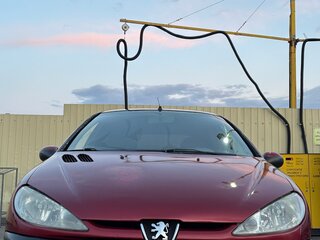 2004 Peugeot 206, красный, 180000 рублей, вид 2