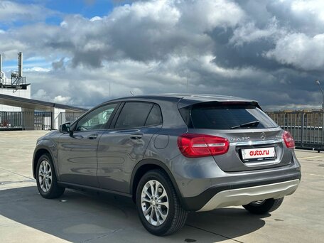 2015 Mercedes-Benz GLA 250 I (X156), серый, 2083000 рублей, вид 3