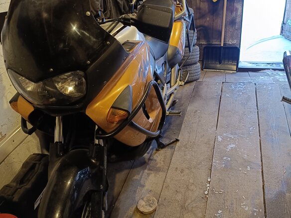 1999 Honda XL1000V Varadero, золотистый, 450000 рублей - вид 3