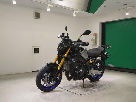 2022 Yamaha MT-09 (FZ-09), чёрный, 1030000 рублей, вид 4