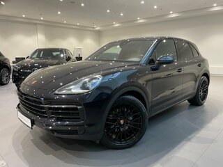 2018 Porsche Cayenne III, чёрный, 5227000 рублей, вид 1