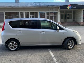 2010 Toyota Passo Sette, серый, 649999 рублей, вид 2