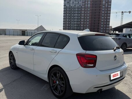2013 BMW 1 серии 116i II (F20/F21), белый, 1500000 рублей, вид 3