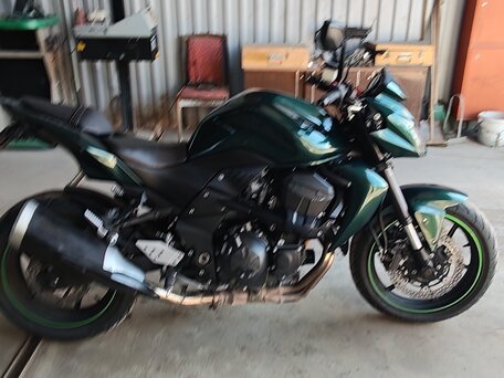 2011 Kawasaki Z 750, зелёный, 430000 рублей, вид 5