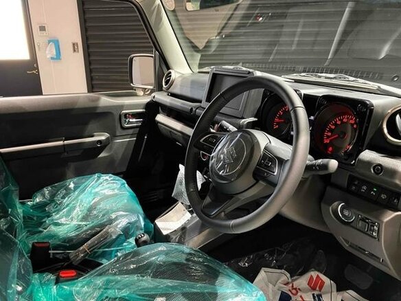 2026 Suzuki Jimny IV, чёрный - вид 15