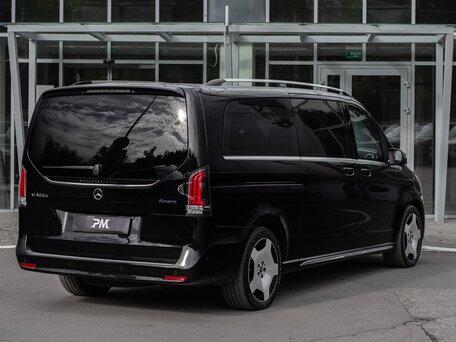 2024 Mercedes-Benz V-Класс Extra Long 300 d экстра длинный III (W447) Рестайлинг 2, чёрный, 29000000 рублей, вид 4
