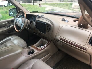 1997 Lincoln Navigator I, красный, 610000 рублей, вид 5