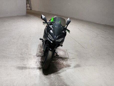 2018 Kawasaki Ninja 400, чёрный, 455000 рублей, вид 4