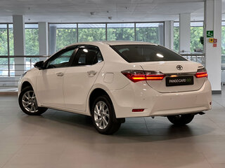 2016 Toyota Corolla XI (E160, E170, E180) Рестайлинг 1, белый, 1463000 рублей, вид 4