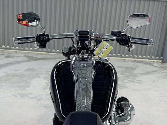 2024 Harley-Davidson Breakout, чёрный - вид 17