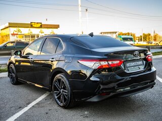2018 Toyota Camry VIII (XV70), чёрный, 2648000 рублей, вид 5