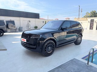 2022 Land Rover Range Rover P400 MHEV V, чёрный, 15500000 рублей, вид 1