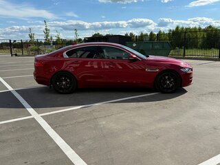 2016 Jaguar XE I, красный, 2150000 рублей, вид 4