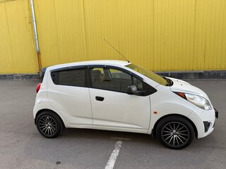 2011 Chevrolet Spark III, белый, 499999 рублей, вид 5