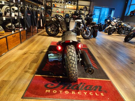 2026 Indian Scout, серый, 2390000 рублей, вид 3