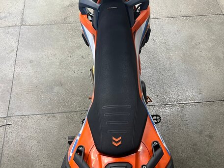 2024 KTM 690 SMC R, оранжевый, 850000 рублей, вид 3