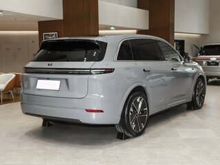 2026 Li Auto (Lixiang) L7 52.3 kWh I Рестайлинг, серый, 10290000 рублей, вид 5