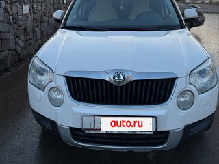 2012 Skoda Yeti I, белый, 950000 рублей, вид 2
