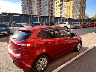 2013 Kia Rio 5-speed III, красный, 790000 рублей, вид 4