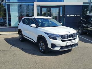 2020 Kia Seltos I, белый, 1939000 рублей, вид 3