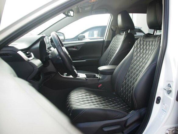 2021 Toyota RAV4 V (XA50), белый - вид 6
