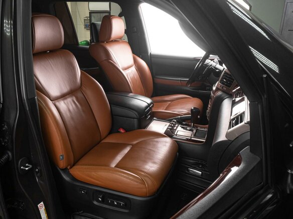 2015 Lexus LX 570 III Рестайлинг, чёрный, 6149000 рублей - вид 16