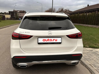 2021 Mercedes-Benz GLA 200 II (H247), белый, 2600000 рублей, вид 2