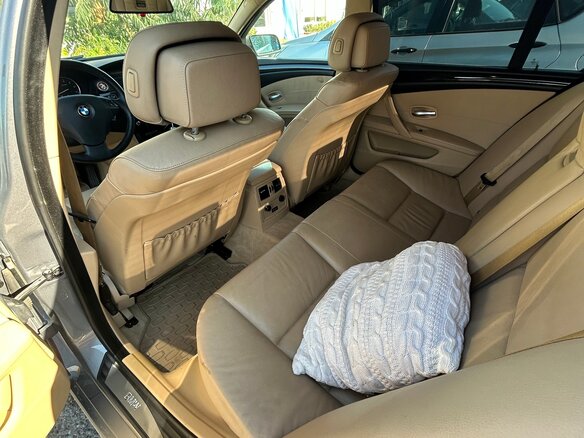 2008 BMW 5 серии 525i V (E60/E61) Рестайлинг, серый, 1300000 рублей - вид 2
