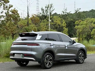 2025 BYD Song Pro 12.9 kWh I Рестайлинг 3, серебристый, 1570000 рублей, вид 4