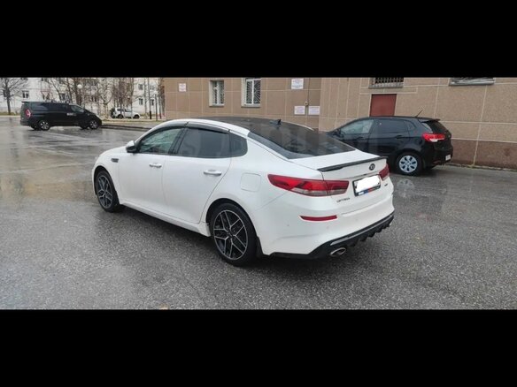 2018 Kia Optima IV Рестайлинг, белый, 1850000 рублей - вид 4