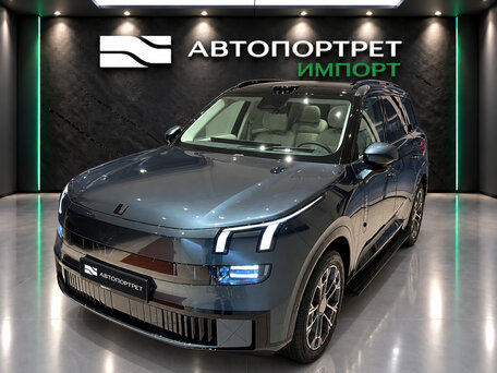 Lynk & Co 900