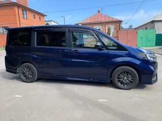 2018 Honda Stepwgn Spada V Рестайлинг, синий, 2050000 рублей, вид 3