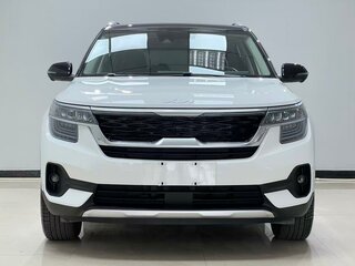2022 Kia KX3, белый, 1240000 рублей, вид 2