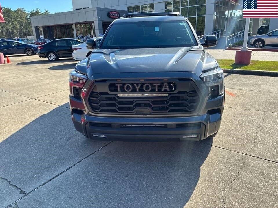 Открыть фотографии: Toyota Sequoia III