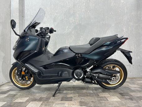 2023 Yamaha TMAX, синий, 1215000 рублей, вид 2