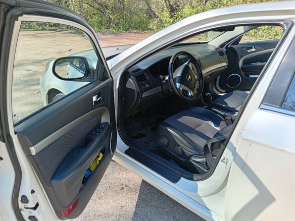 2011 Chevrolet Epica V250 Рестайлинг, белый, 500000 рублей - вид 6