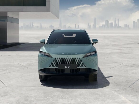 2026 Omoda C7, зелёный, 3299000 рублей - вид 3