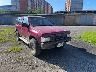 1991 Nissan Terrano I, красный, 510000 рублей, вид 3