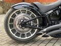 2019 Harley-Davidson Fat Boy, чёрный, 3500000 рублей - вид 3