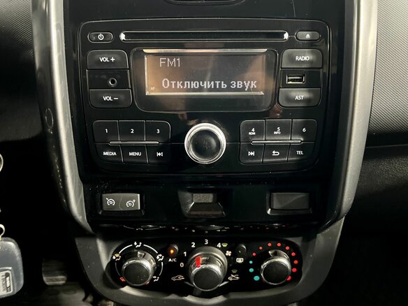 2016 Renault Duster I Рестайлинг, зелёный - вид 13