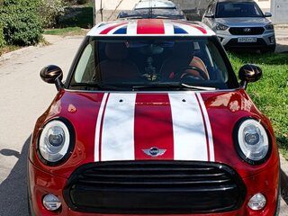 2017 Mini Hatch Cooper III (F55/F56), красный, 1999999 рублей, вид 2